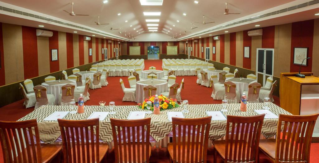 Hotel Rustic Leisures Llp Kochi Exterior foto